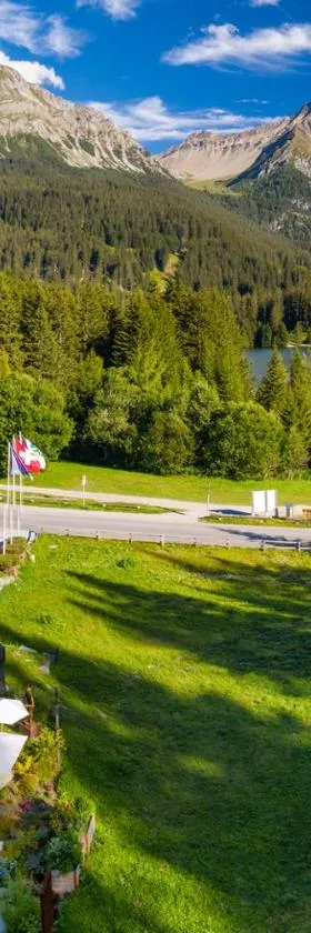 Hotel Seehof direkt am Heidsee，位于瓦尔贝拉的酒店