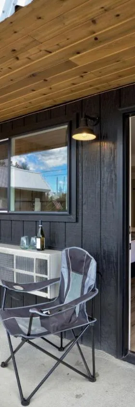Outdoors Inn，位于桑德波因特的酒店