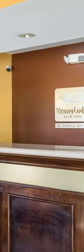 I-65州际公路伊克诺酒店，位于Brooks的酒店