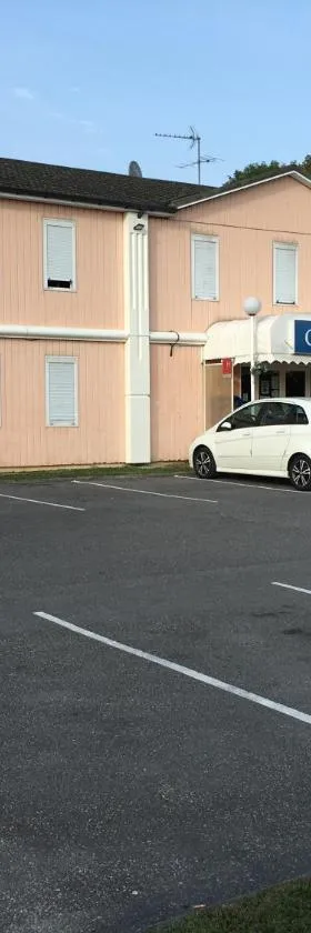 格里斯酒店，位于格里希的酒店