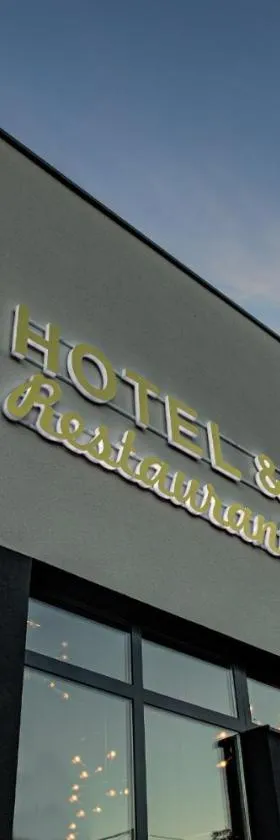 Hotel IN，位于Žepče的酒店