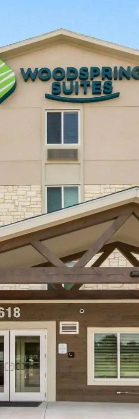 WoodSpring Suites Lake Jackson，位于莱克杰克逊的酒店