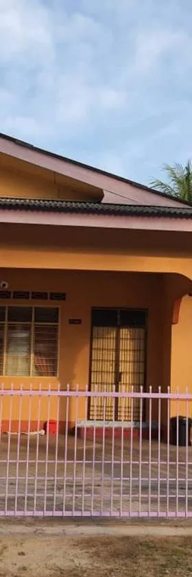 Homestay Bonda，位于Kampong Amir的酒店