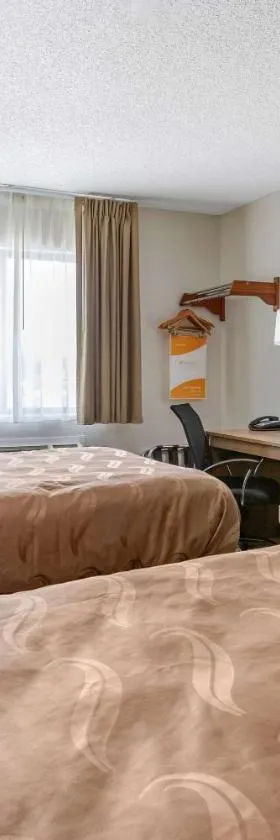 Quality Inn，位于Creston的酒店