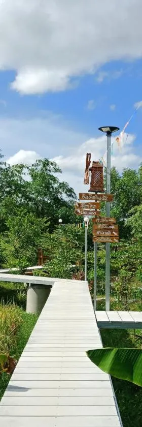 เรือนไทยใจสุขเอ๋ย，位于Ban Bang Wa的酒店