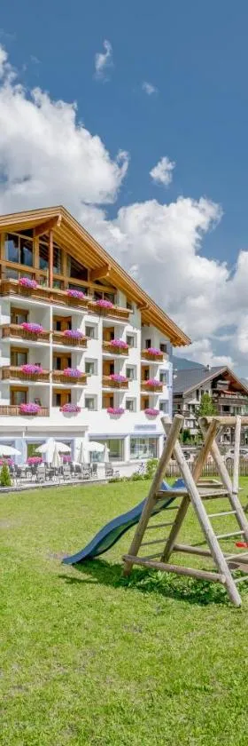 Hotel Nevada，位于萨姆瑙恩的酒店