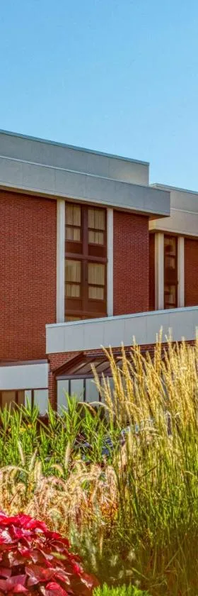 Drury Inn and Suites St Louis Collinsville，位于科林斯维尔的酒店