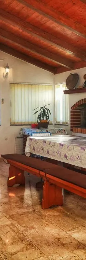 Apartment Valentin，位于乌格连的酒店