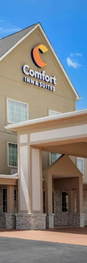 Comfort Inn & Suites North Little Rock JFK Blvd，位于北小石城的酒店