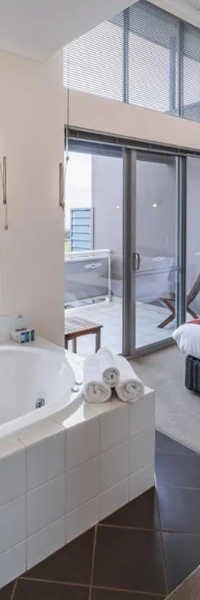 Cosy Corner Sea View Apartments，位于奥尔巴尼的酒店