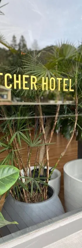 Thatcher Hotel，位于Hopland的酒店