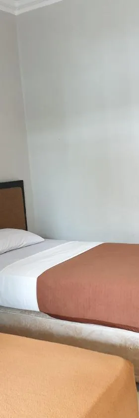 Yehezkiel Hotel Lembang Mitra RedDoorz，位于万隆的酒店