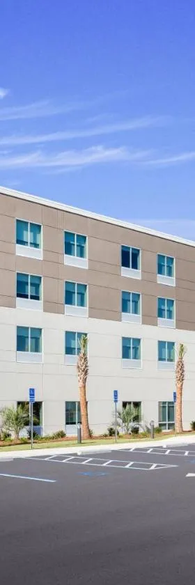 Holiday Inn Express & Suites Niceville - Eglin Area by IHG，位于尼斯维尔的酒店