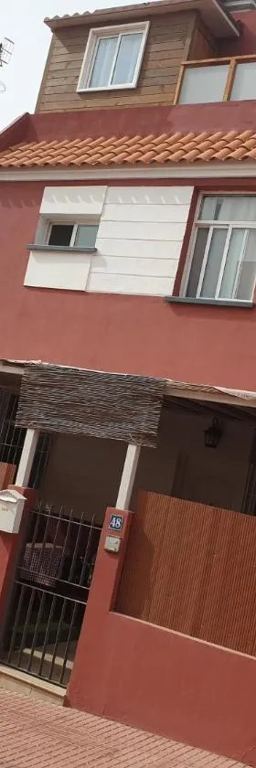 Kiki vivienda Bed & breakfast，位于圣伊西德罗的酒店