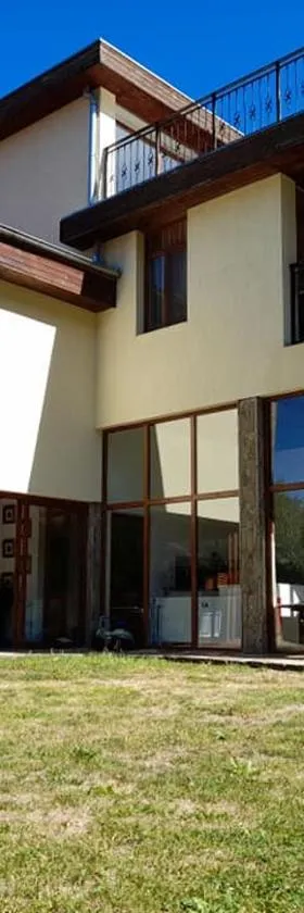鲁古特旅馆，位于Berievo的酒店