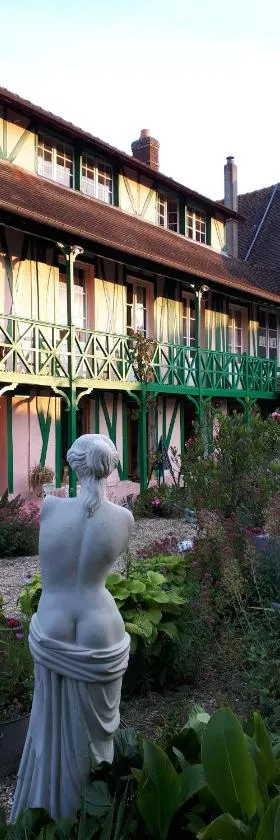 La maison rose，位于Saint-Pierre-dʼAutils的酒店