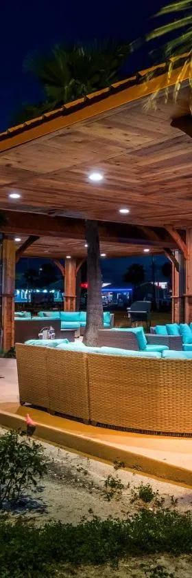 Ocean's Edge Hotel, Port Aransas,TX，位于阿兰瑟斯港的酒店