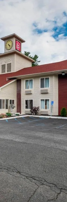 Red Roof Inn Clifton Park，位于克利夫顿帕克的酒店