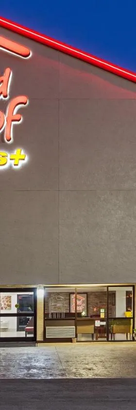 纳什维尔博览会红屋顶酒店，位于纳什维尔的酒店