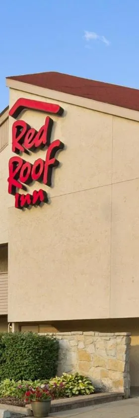 Red Roof Inn Detroit - Roseville St Clair Shores，位于罗斯维尔的酒店