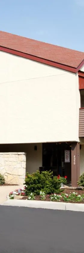 帕克斯堡红屋顶酒店，位于帕克斯堡的酒店