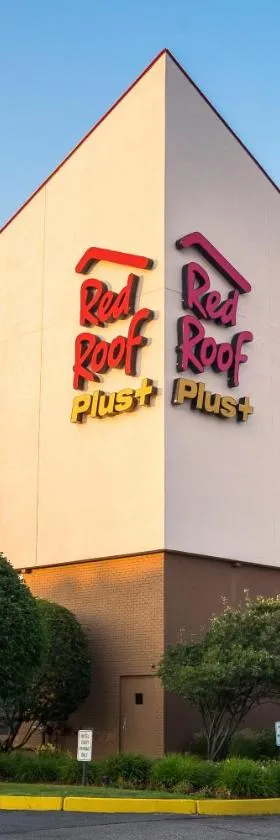Red Roof Inn PLUS+ Boston - Woburn/ Burlington，位于沃本的酒店