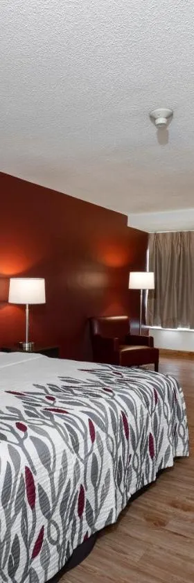 Red Roof Inn Marion, VA，位于Marion的酒店
