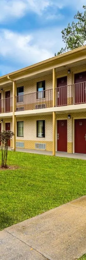 Red Roof Inn Sylacauga，位于Sylacauga的酒店