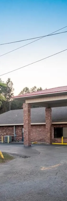 Red Roof Inn Baldwin，位于Baldwin的酒店