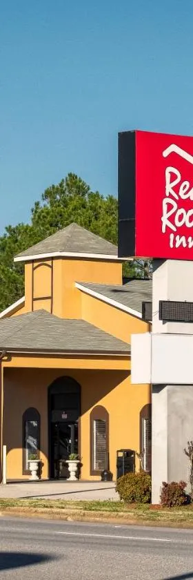 Red Roof Inn Muscle Shoals，位于马斯尔肖尔斯的酒店