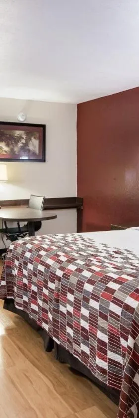 Red Roof Inn & Suites Commerce - Athens，位于科默斯的酒店