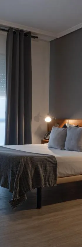 Hotel Carlos 96，位于梅利德的酒店