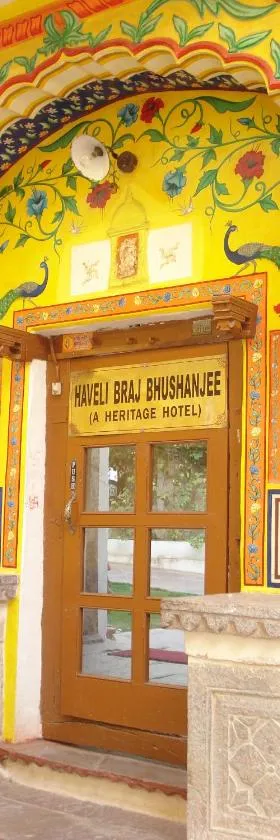 Haveli Braj Bhushanjee Heritage Hotel，位于本迪的酒店