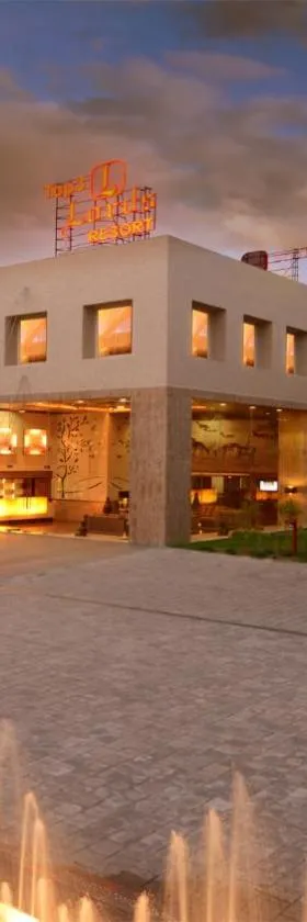 Top3 Lords Resort Bhavnagar，位于巴夫那加尔的酒店
