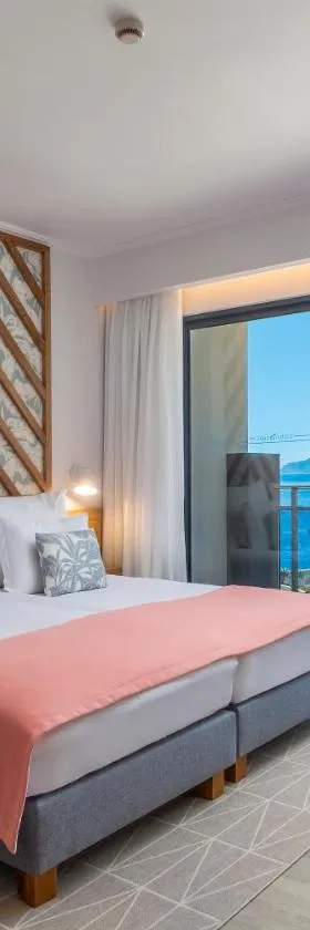 Aqua Natura Bay，位于莫尼兹港的酒店
