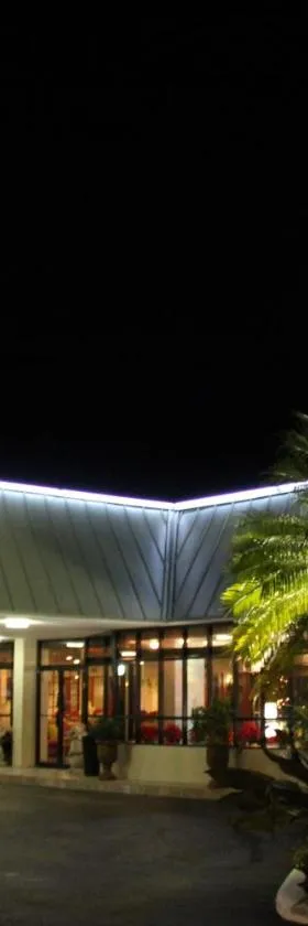 佛罗里达人酒店，位于霍姆斯泰德的酒店