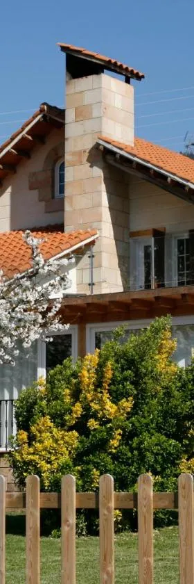 Casa Rural Alquitara，位于奥耶多的酒店