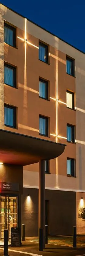 Ibis Montlhery Paris Sud，位于蒙雷里的酒店