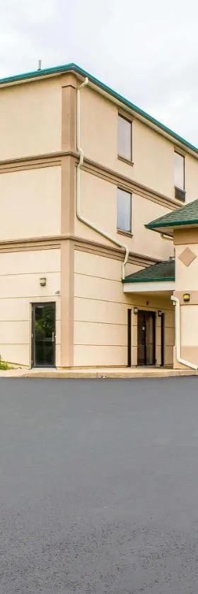 Quality Inn Hackettstown - Long Valley，位于哈克特斯敦的酒店