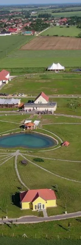 Chalets Franciska Major, Pro Village，位于Sopronkövesd的酒店