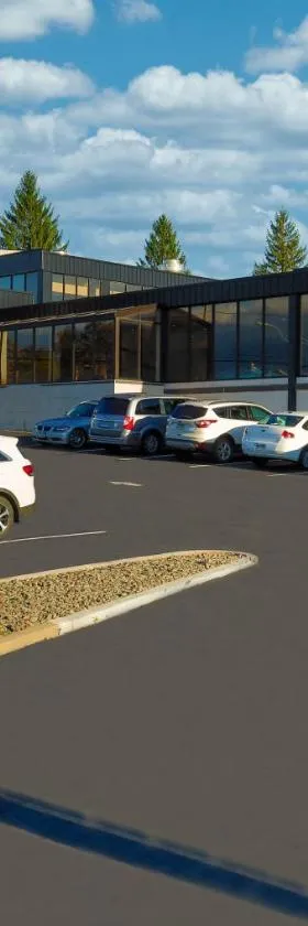 Holiday Inn Scranton East - Dunmore by IHG，位于邓莫尔的酒店