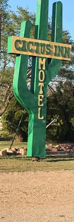 Cactus Inn，位于McLean的酒店