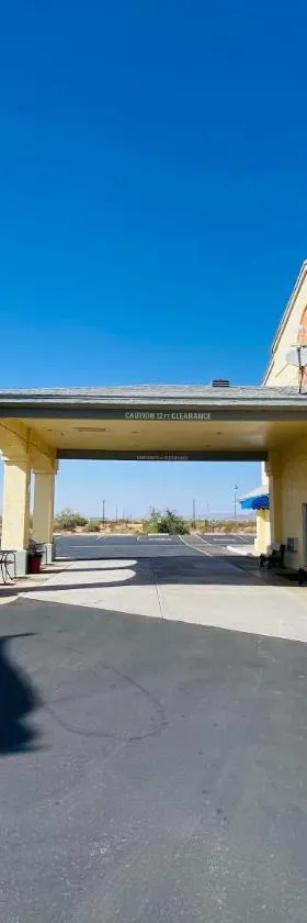 Americas Choice Inn & Suites，位于Gila Bend的酒店