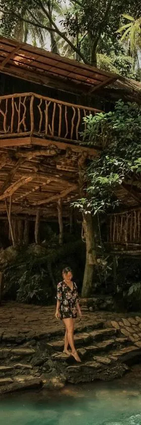 Treehouse de Valentine，位于Balamban的酒店