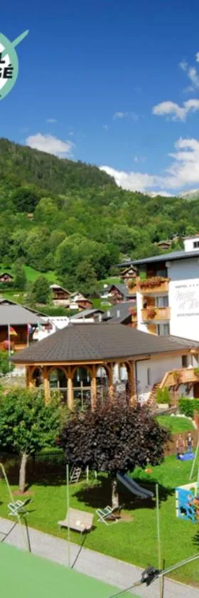 Chalet-Hôtel Neige et Roc, The Originals Relais，位于萨莫安斯的酒店