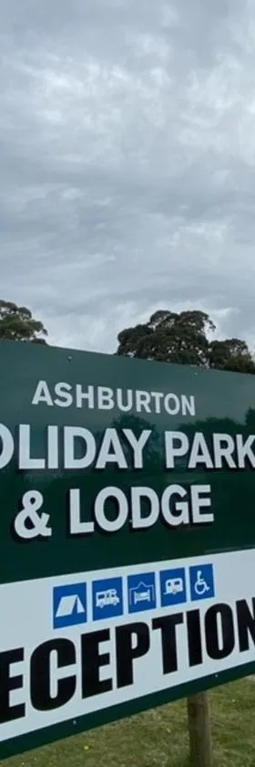 Ashburton Holiday Park，位于阿什伯顿的酒店