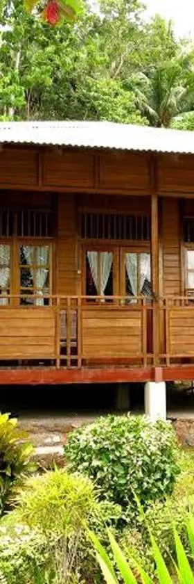Two Fish Resort Lembeh，位于Bitung的酒店