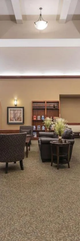 Clarion Hotel & Suites，位于威利斯顿的酒店