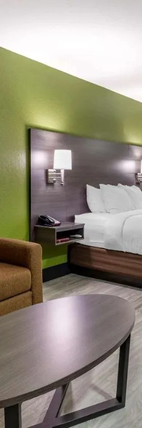 Quality Inn & Suites Longview I-20，位于朗维尤的酒店