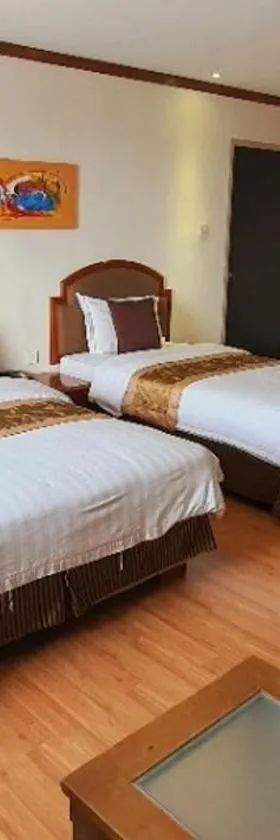 Kemena Plaza Hotel，位于民都鲁的酒店